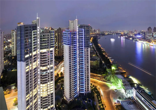 <b>上海顶级法拍房单价30万/㎡成交，断供潮下，如何避</b>