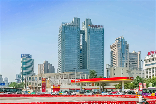 <b>保利、天地源耗资超30亿拿地！上半年西安房企抢地TOP15出炉！</b>